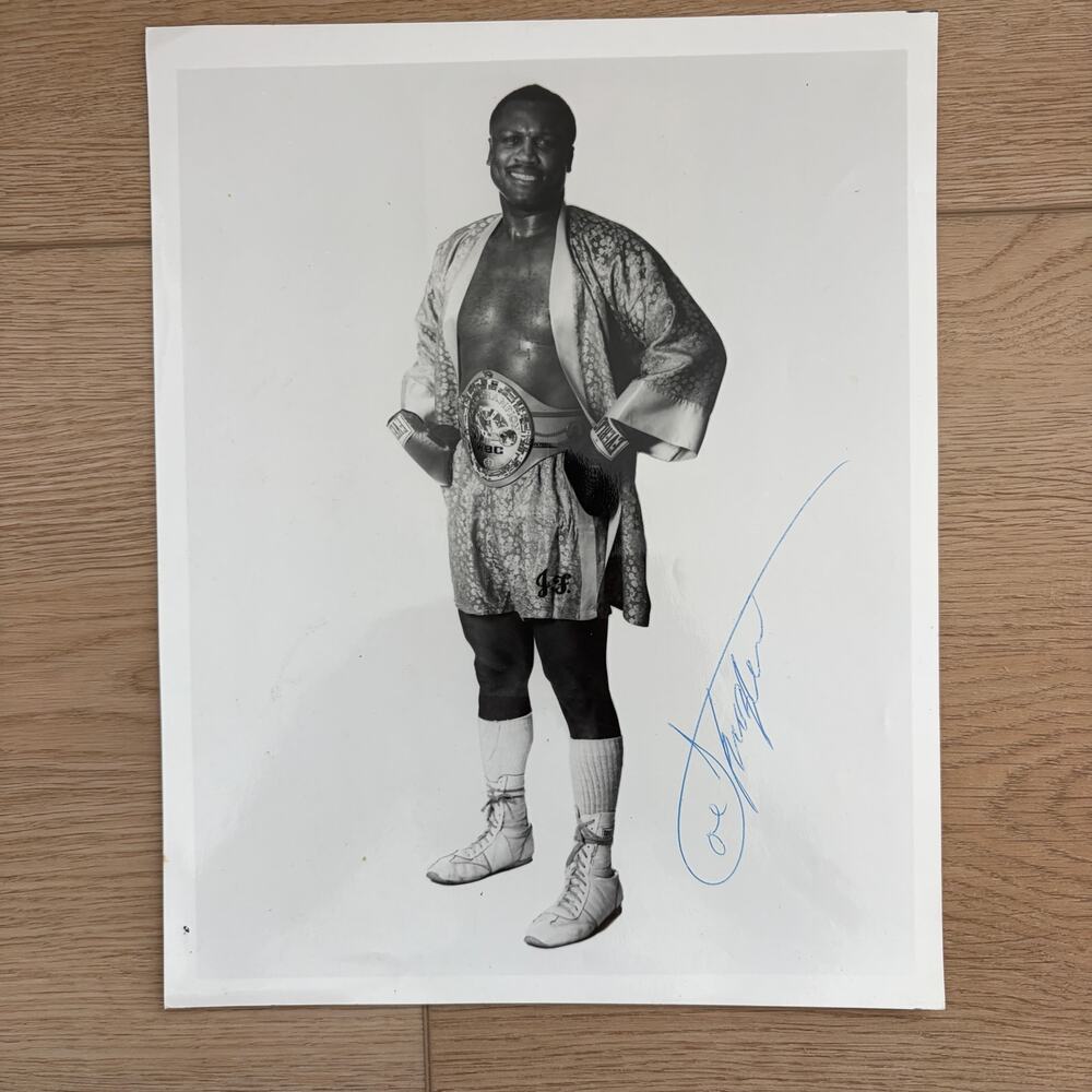 Joe Frazier Vintage 8" x 10" Signed Photograph